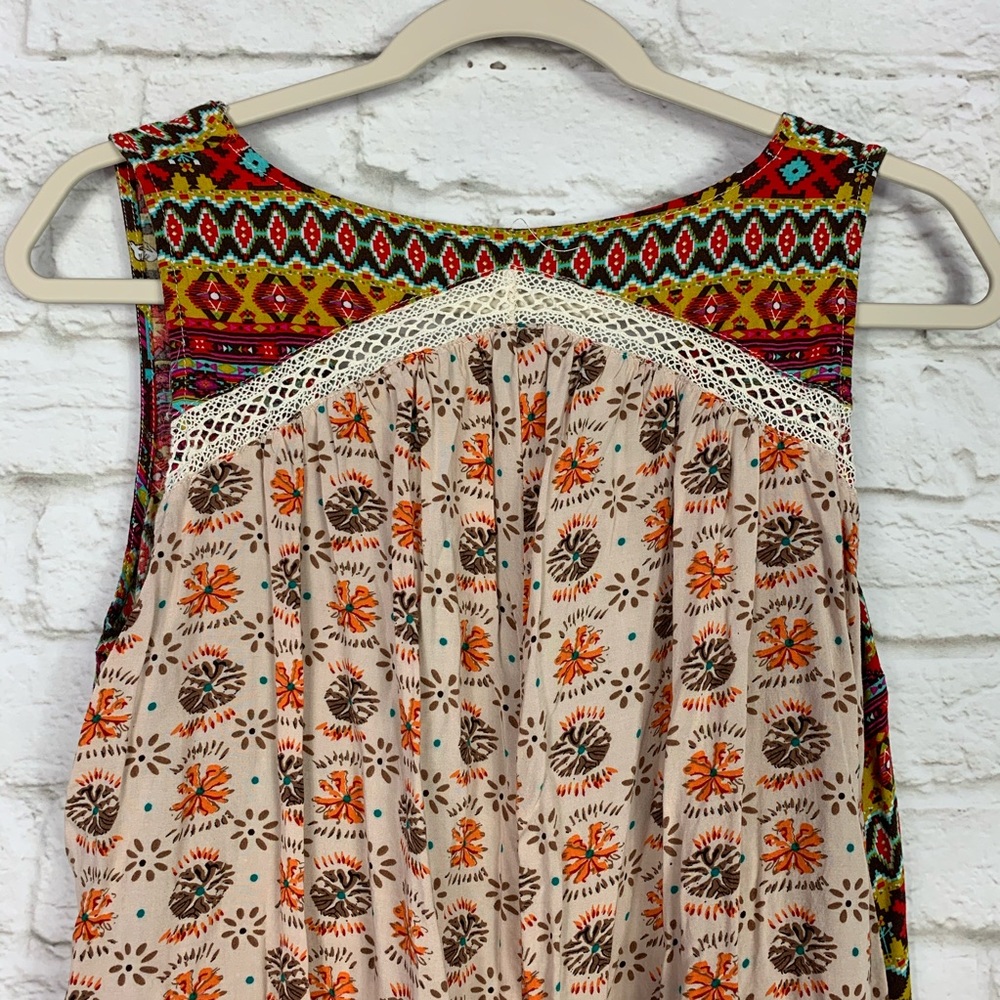 Umgee Boho Sleeveless Aztec Floral Mixed Media Top - Picture 7 of 10